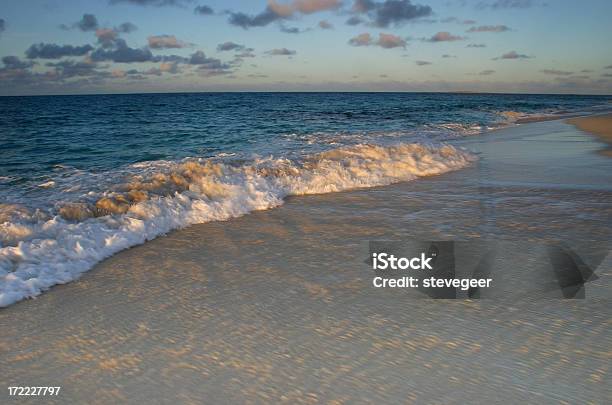 Pôr Do Sol De Surf - Fotografias de stock e mais imagens de Anoitecer - Anoitecer, Areia, Beira d'Água