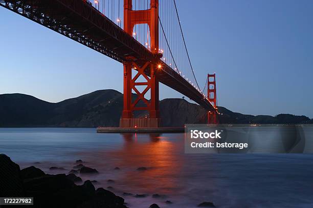 Golden Gate Bridge Stockfoto und mehr Bilder von Golden Gate Bridge - Golden Gate Bridge, Nacht, Abenddämmerung