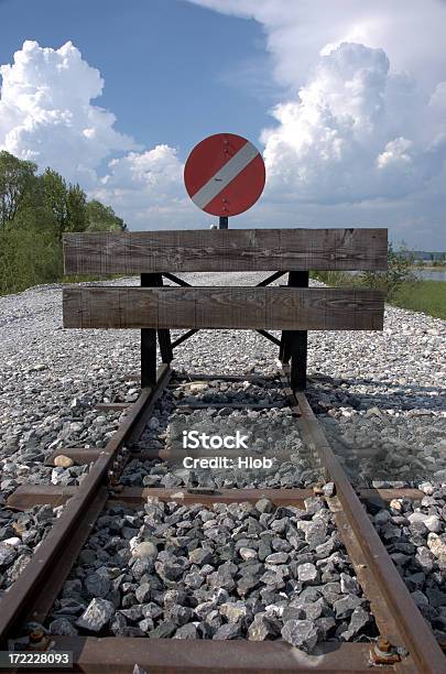 Ende Der Line Stockfoto und mehr Bilder von Ende - Ende, Bahngleis, Schienenverkehr