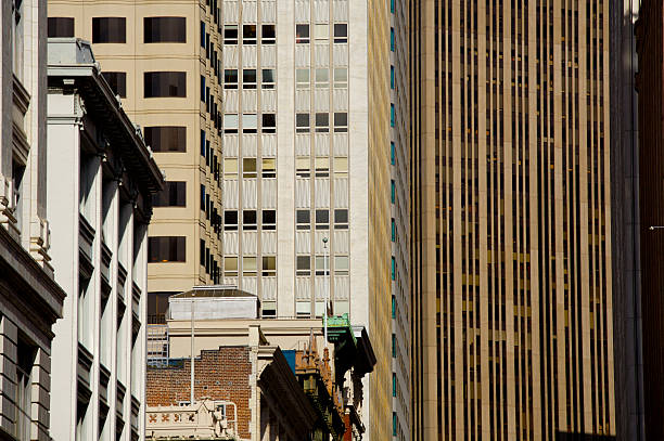 istock Vertical lines of Buildings 172228542