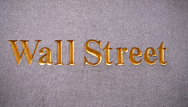 istock Wall street sign on office building 172229742