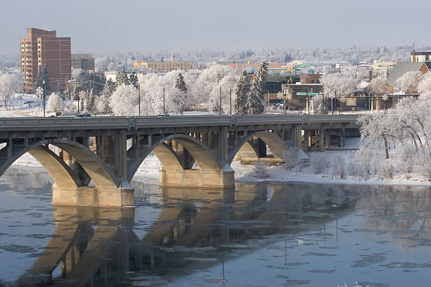 istock South Saskatchewan River, Broadway Bridge and Hoarfrost 172230811