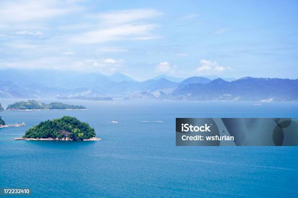 Oceano Blu - Fotografie stock e altre immagini di Acqua - Acqua, Blu, Cielo