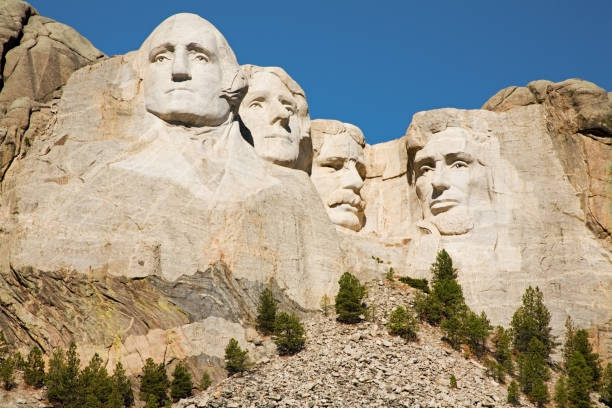 quattro presidenti - president mt rushmore national monument day abraham lincoln foto e immagini stock