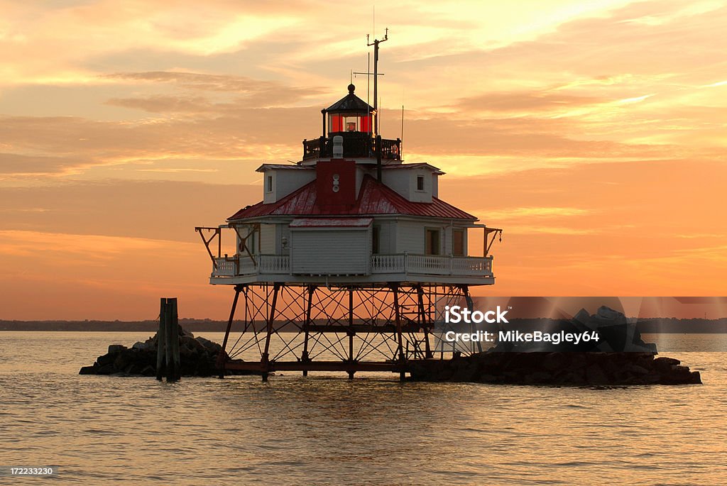 Thomas Point Lighthouse ao pôr-do-sol - Foto de stock de Maryland - Estado royalty-free