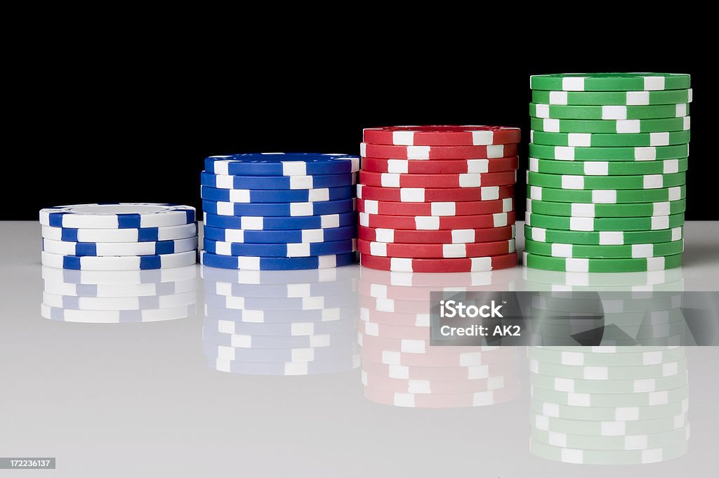 Casino chips com reflexão - Royalty-free Crescimento Foto de stock