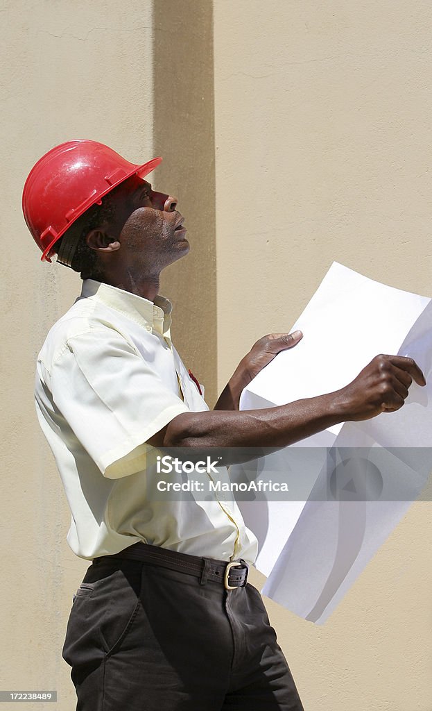 Afrikanischer Konstruktion Foreman einem - Lizenzfrei Afrika Stock-Foto