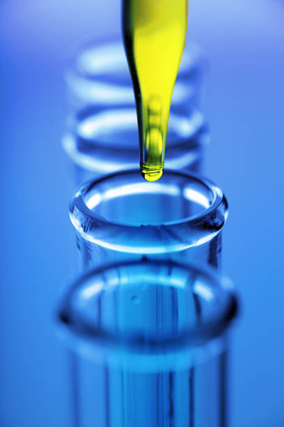 istock Droplet from a pipette 172239630
