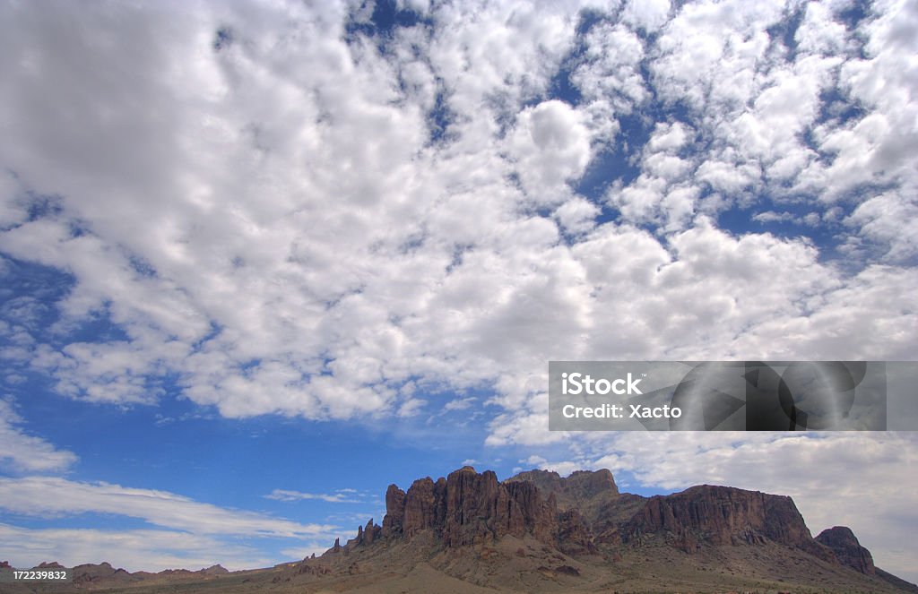 Superstition Mountain - Foto de stock de Aire libre libre de derechos