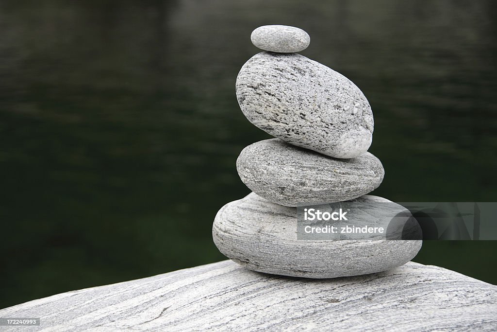 Torre de pedra de granito - Foto de stock de Budismo royalty-free
