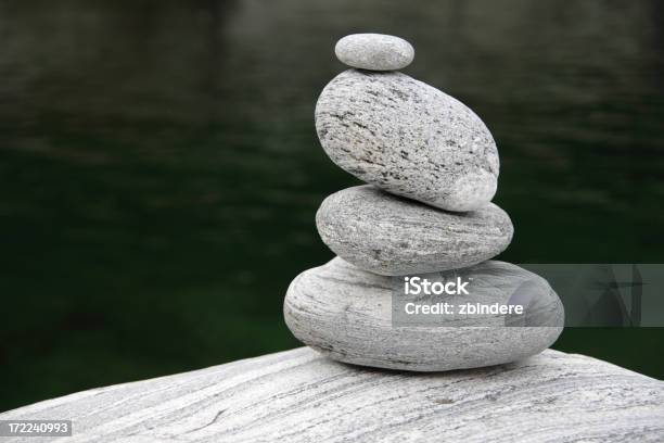 Foto de Torre De Pedra De Granito e mais fotos de stock de Budismo - Budismo, Cantão de Ticino, Cena de tranquilidade