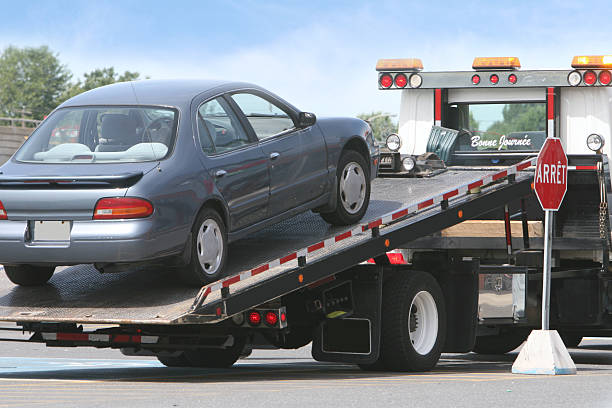 Tow truck Car on a tow truck. towing stock pictures, royalty-free photos & images