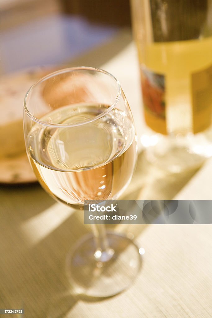 Vino blanco - Foto de stock de Bebida libre de derechos