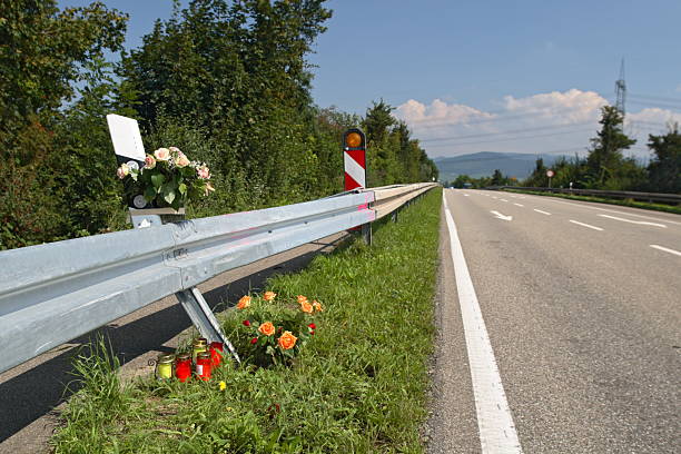 śmiertelne ruina lokalizacji - crash barrier obrazy zdjęcia i obrazy z banku zdjęć