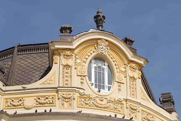 istock the town hall, Sibiu 172244109