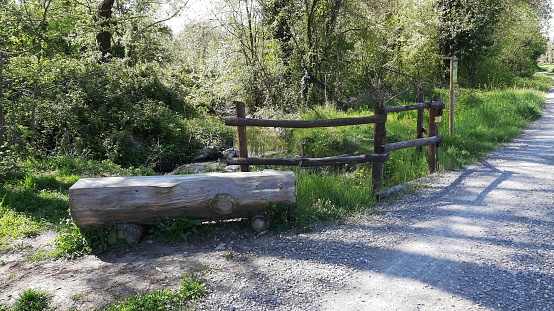 Romantic stopping point on the route that runs along the Crostolo stream