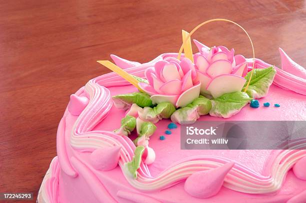 Süßer Kuchen Stockfoto und mehr Bilder von Dessert - Dessert, Feiern, Fotografie