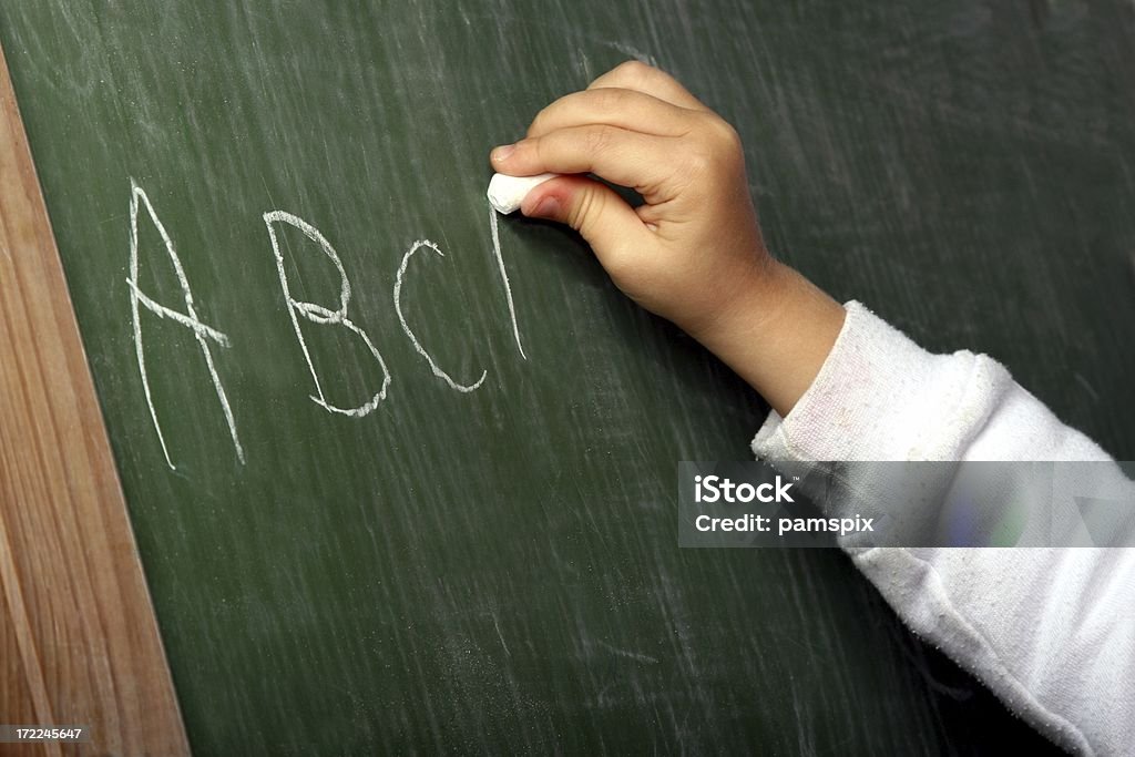 Strony Pisanie ABC Alfabet na Tablica - Zbiór zdjęć royalty-free (Porządek alfabetyczny)