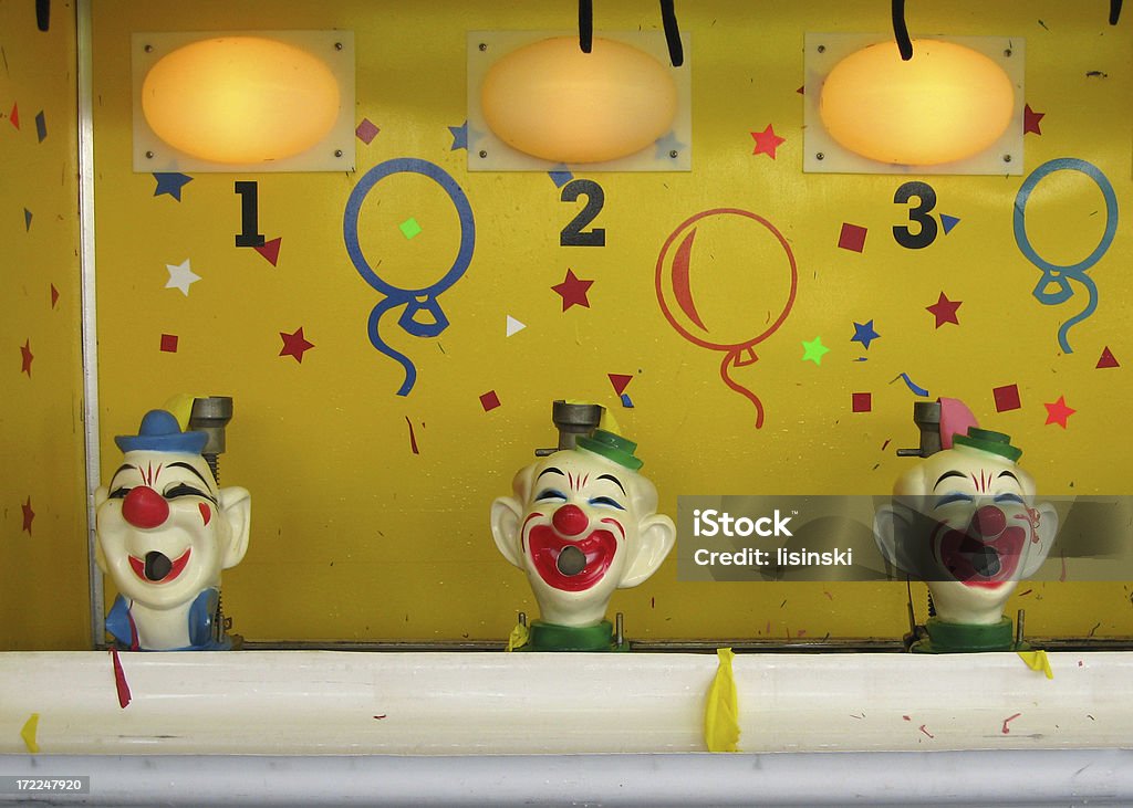Клоун Водяной пистолет шар и�гры - Стоковые фото Развлекательные игры роялти-фри