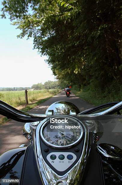 Con Il Manubrio - Fotografie stock e altre immagini di Motocicletta - Motocicletta, Scena rurale, Contachilometri - Quadrante