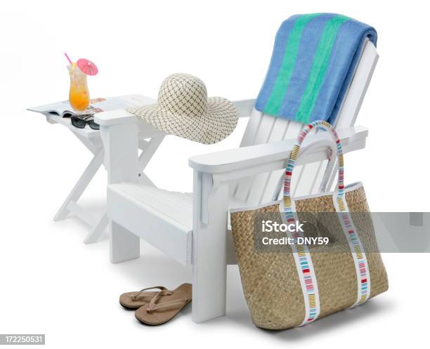 Photo libre de droit de Temps De Vacances banque d'images et plus d'images libres de droit de Chaise Adirondack - Chaise Adirondack, Serviette de plage, Alcool