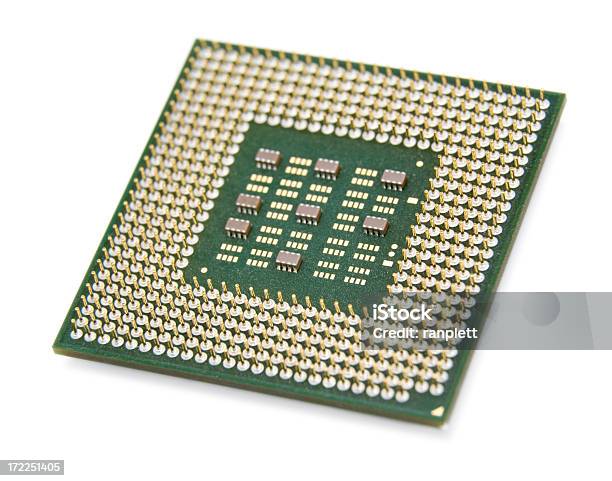 Isolado Microchip De Computador Cpu - Fotografias de stock e mais imagens de Circuito Integrado de Computador - Circuito Integrado de Computador, Cor verde, Dispersa