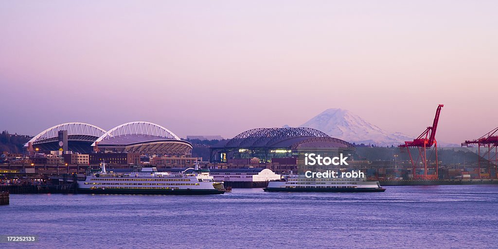 Port de Seattle et le Mont Rainier - Photo de T-Mobile Park libre de droits