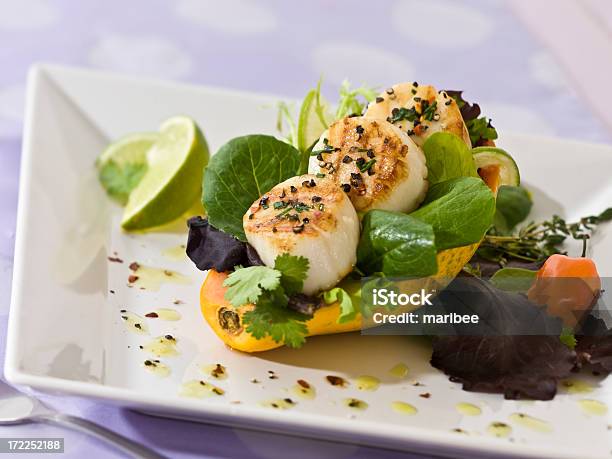 Buzos En Remolque Foto de stock y más banco de imágenes de Alimento - Alimento, Aperitivo - Plato de comida, Cena