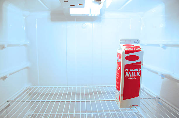 우유관 내 냉장고 - 우유팩 뉴스 사진 이미지