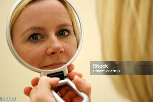 Reflexion Stockfoto und mehr Bilder von Blaue Augen - Blaue Augen, Blondes Haar, Erwachsene Person