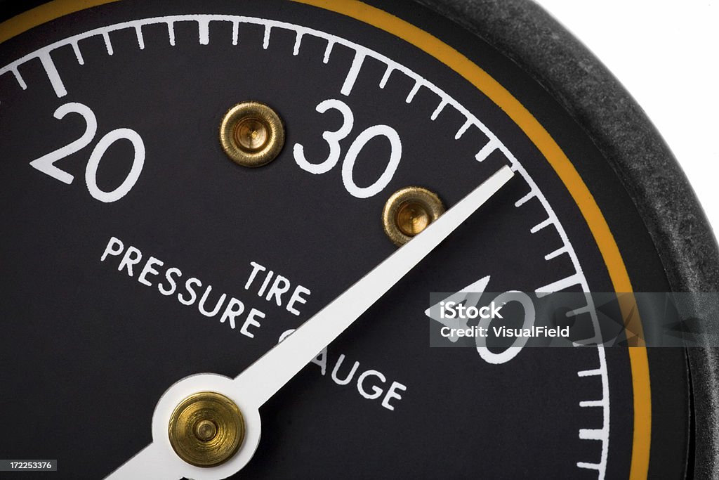Indicatore di pressione pneumatici - Foto stock royalty-free di Pneumatico