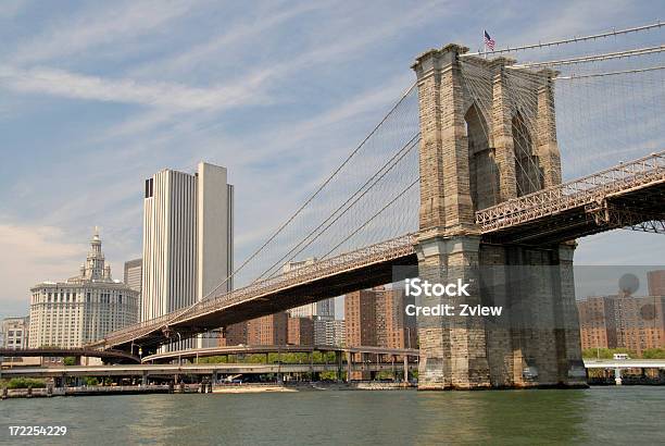 Ponte Di Brooklyn A Manhattan - Fotografie stock e altre immagini di Ambientazione esterna - Ambientazione esterna, Appartamento, Blu