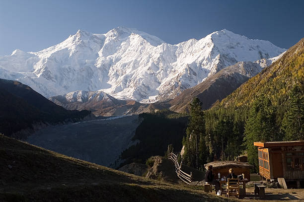 8125 m nanga parbat karakoram, pakistan. - mountain mountain climbing climbing snow zdjęcia i obrazy z banku zdjęć