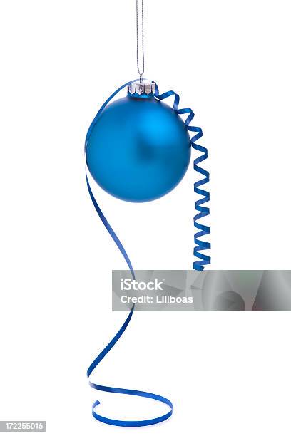 Photo libre de droit de Curly Christmas Bauble Xl banque d'images et plus d'images libres de droit de Bleu - Bleu, Boule de Noël, Décoration de Noël