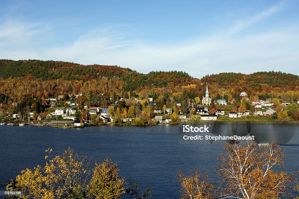 Dorf-Serie - Lizenzfrei Ansicht aus erhöhter Perspektive Stock-Foto