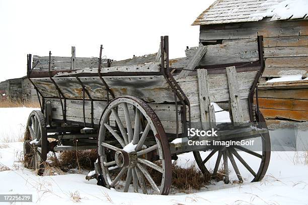 Vecchio Pioneer Wagon - Fotografie stock e altre immagini di Abbandonato - Abbandonato, Acciaio, Accordo d'intesa