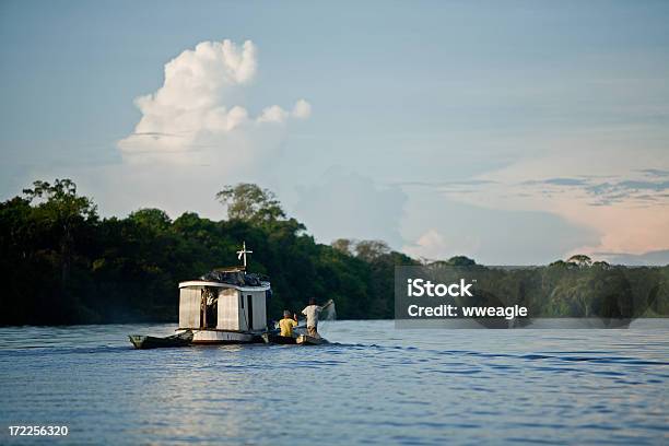 Photo libre de droit de Amazonie La Culture banque d'images et plus d'images libres de droit de Pêche - Activité de plein air - Pêche - Activité de plein air, Région du fleuve Amazone, Accident et désastre