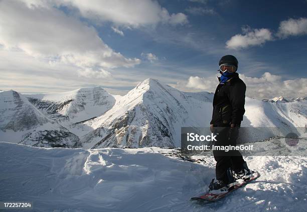 Snowboarder Auf Dem Gipfel Stockfoto und mehr Bilder von Berg - Berg, Eine Person, Entspannung