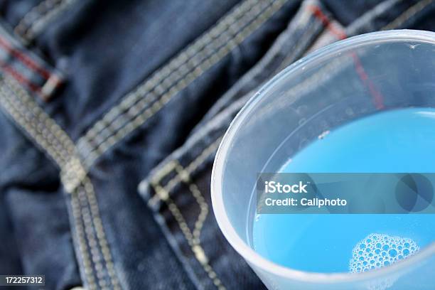 Liquido Detergente - Fotografie stock e altre immagini di Abbigliamento - Abbigliamento, Batterio, Blu