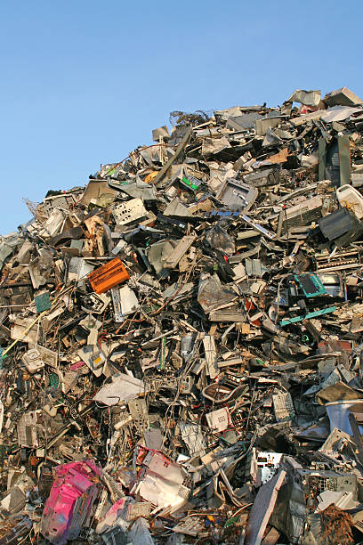 zestaw komputera # 5 - garbage dump vertical outdoors nobody zdjęcia i obrazy z banku zdjęć