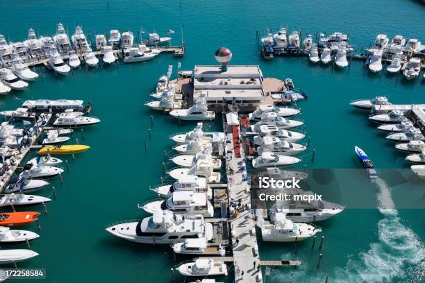 Miami Marina 2 - Fotografie stock e altre immagini di Yacht - Yacht, Esposizione, Mostrare