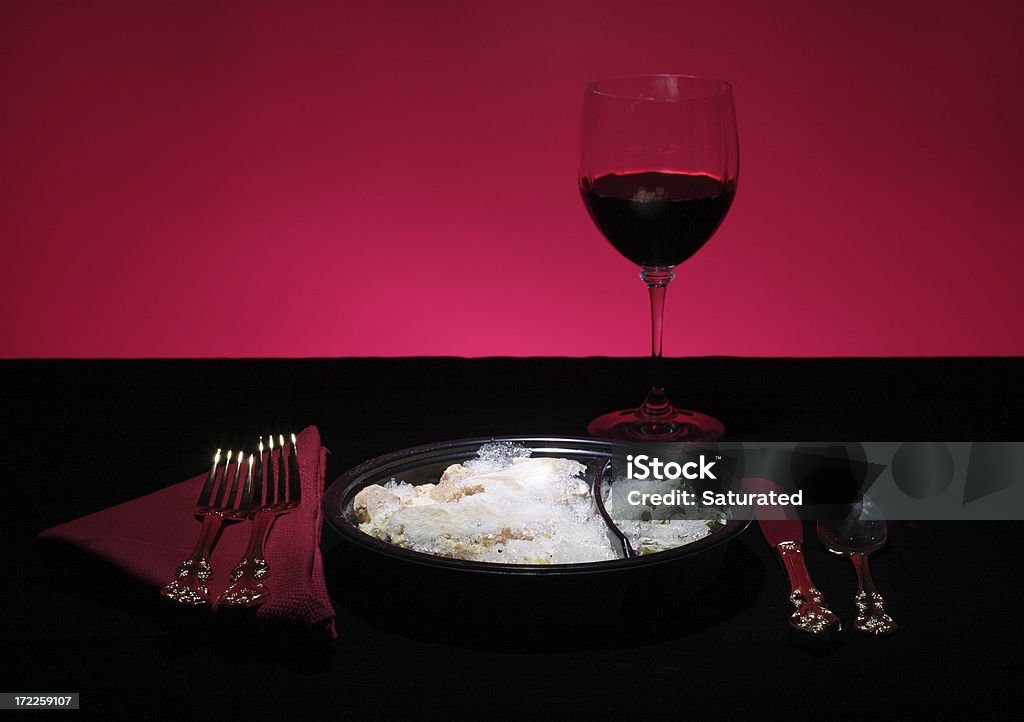 Gefrorene Abendessen mit Elegante Tischdekoration - Lizenzfrei Bizarr Stock-Foto