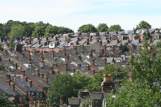 sheffield dachy - television aerial roof antenna city zdjęcia i obrazy z banku zdjęć