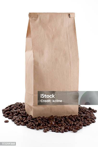 Braun Kaffeetasche Stockfoto und mehr Bilder von Papiertüte - Papiertüte, Fotografie, Geröstete Kaffeebohne