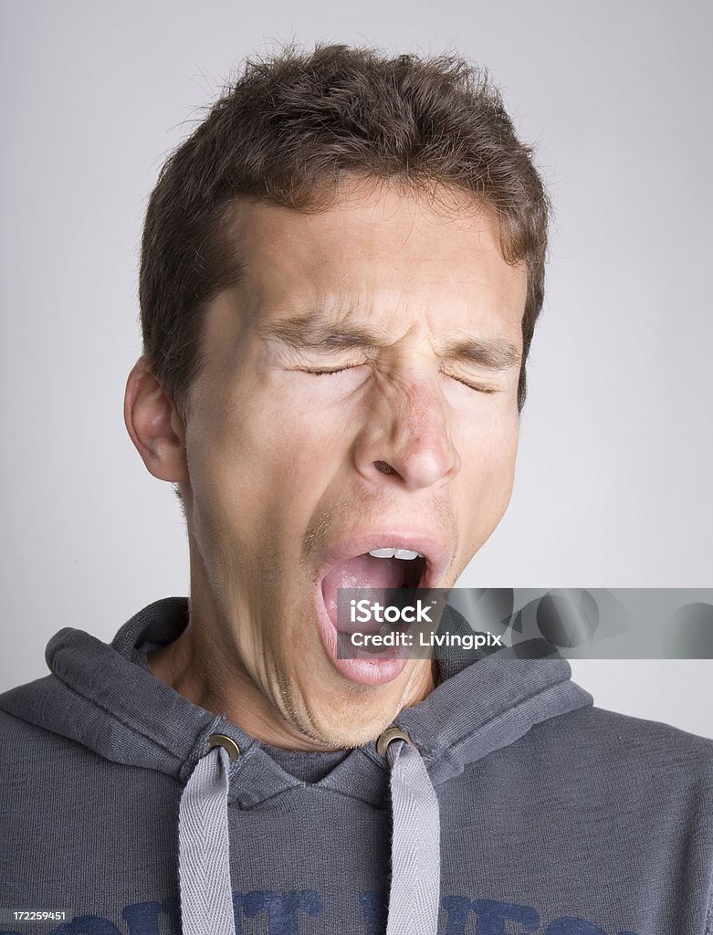 젊은 남자 yawns - 로열티 프리 20-29세 스톡 사진