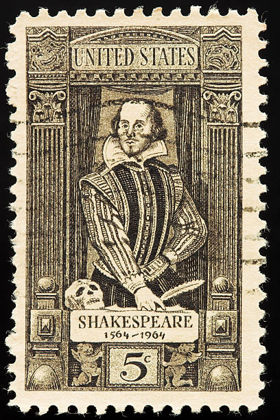 vintage selo postal com shakespeare - william shakespeare postage stamp obsolete retro revival imagens e fotografias de stock