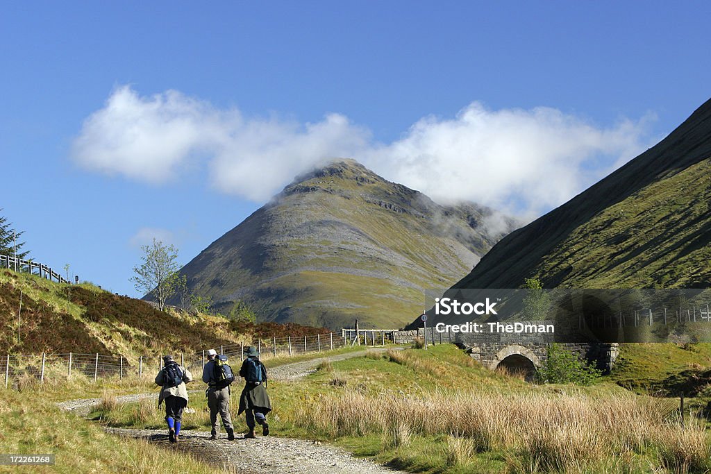 Excursionismo en Escocia - Foto de stock de Colina libre de derechos