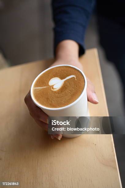 Café - Fotografias de stock e mais imagens de Bebida - Bebida, Bebida com espuma, Café - Bebida