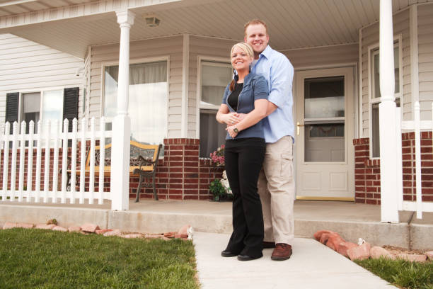 istock Young Couple at Home 172262878