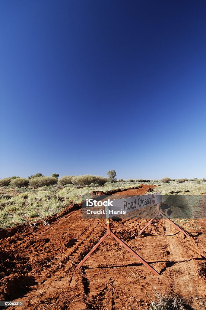 Carretera cerrada - Foto de stock de Vía libre de derechos